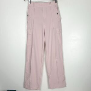 Wide-Leg Cargo Pants in Light Pink